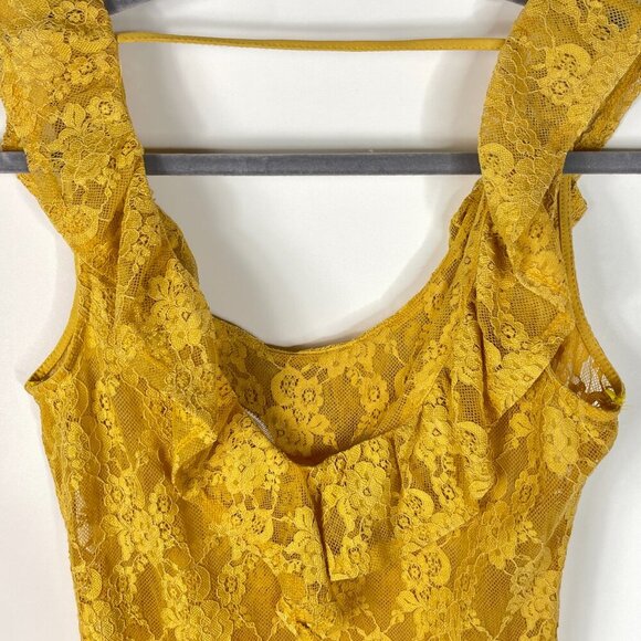 Bleuh Ciel Lace Bodysuit Yellow Sz M Floral Pattern Ruffle Neckline/Arm Openings - Picture 3 of 10